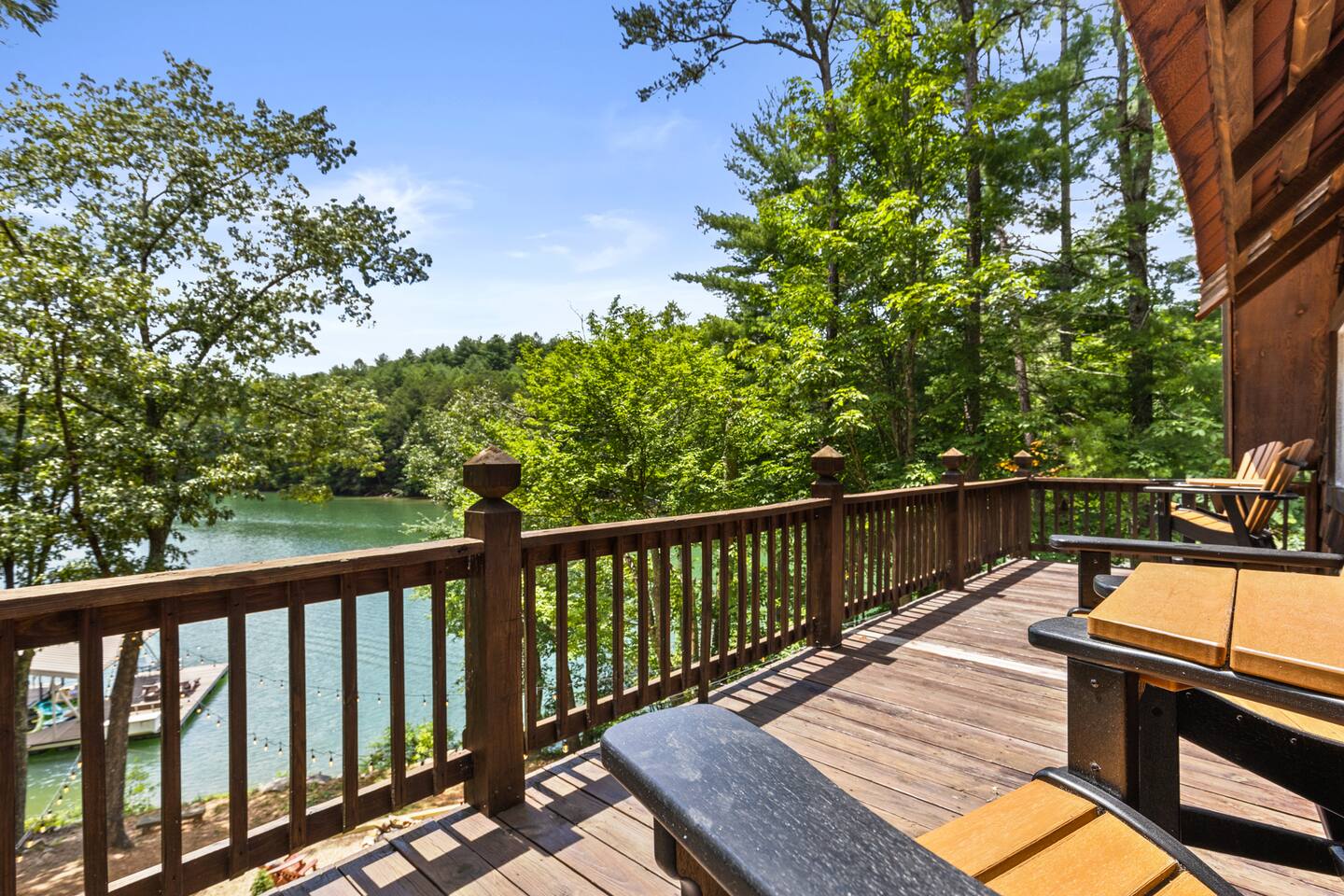 Lakefront Lodge | Private Dock-Hot Tub-PetFriendly - Holiday Home
