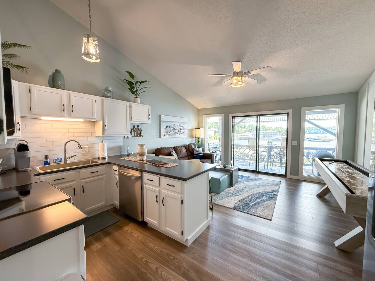 Top 5%*Shuffleboard*Covered Patio*King Bed*65"TV