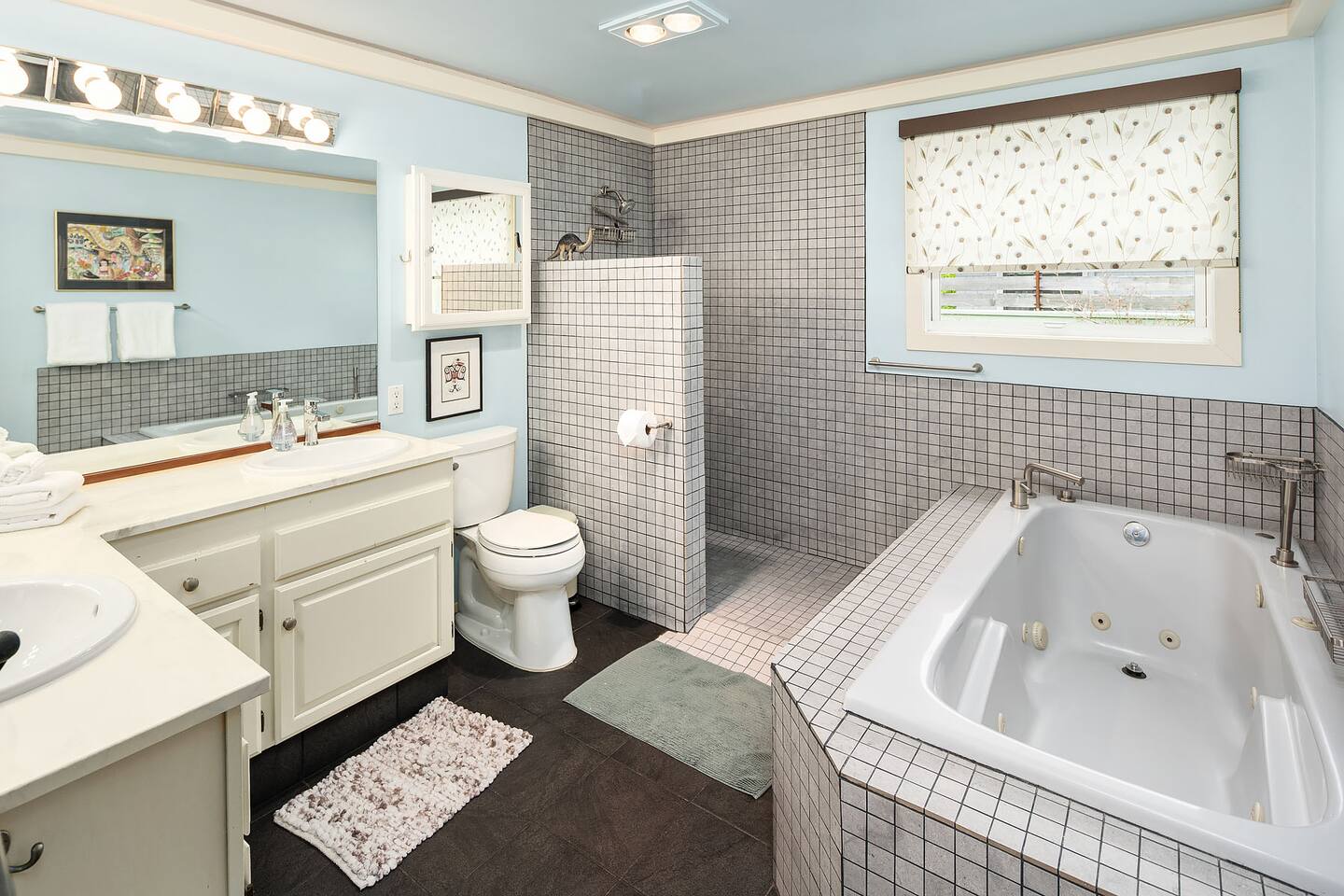 QAnne Hideaway•PrivateDeck•Jacuzzi Tub•CA King•BBQ