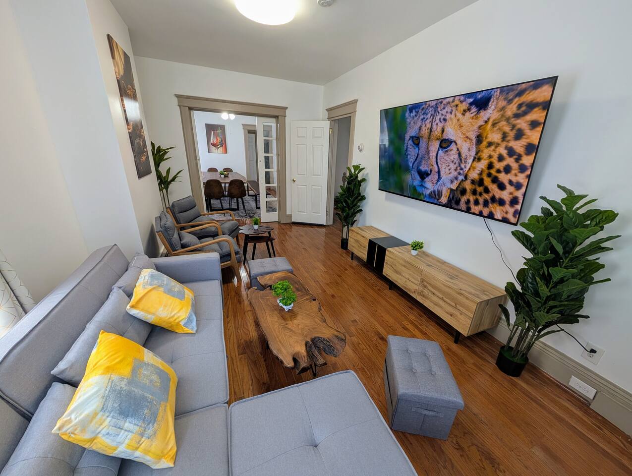 Spacious Retreat near MetLife! w/ Parking nearby