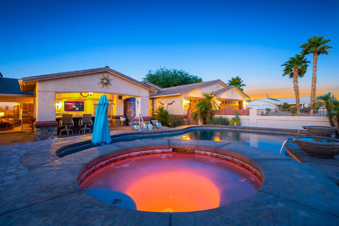 Luxury Views | Pool | Spa | Parking | Sleeps 14