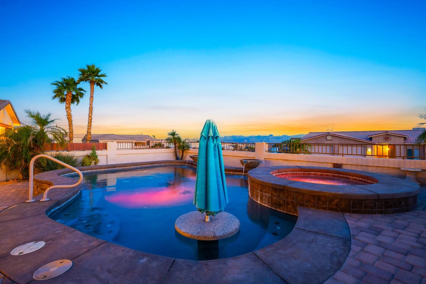 Luxury Views | Pool | Spa | Parking | Sleeps 14