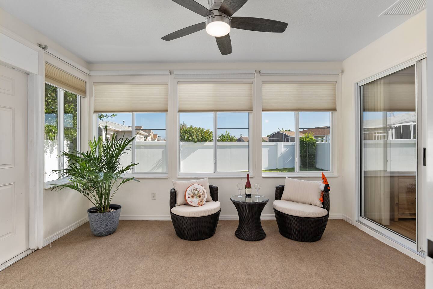 The Villages Courtyard Villa, Golf Cart, Private Yard, Prime Location
