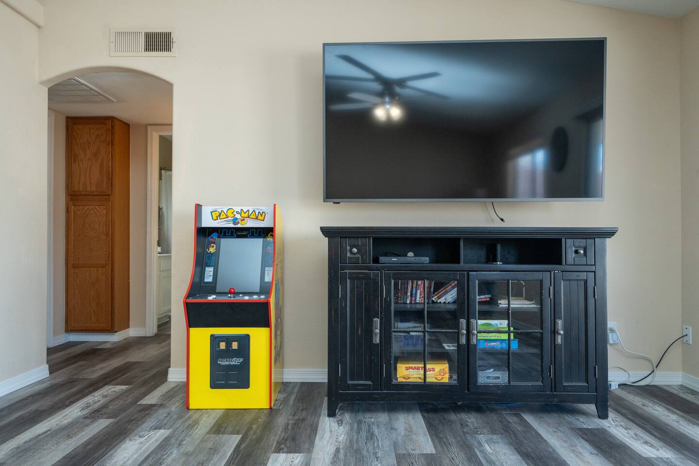 Havasu Oasis with BBQ, Boat Parking & Family Games