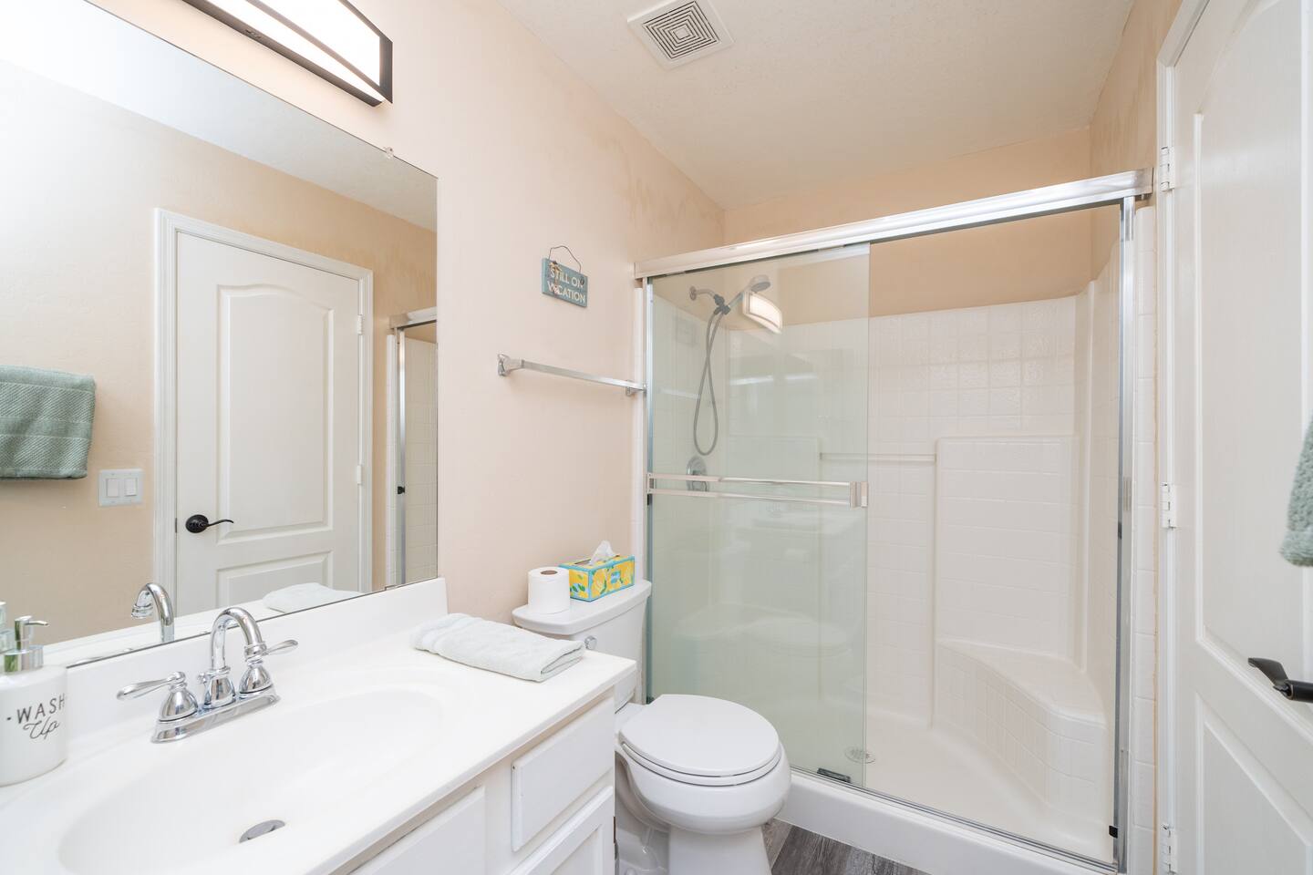 Havasu Oasis with BBQ, Boat Parking & Family Games