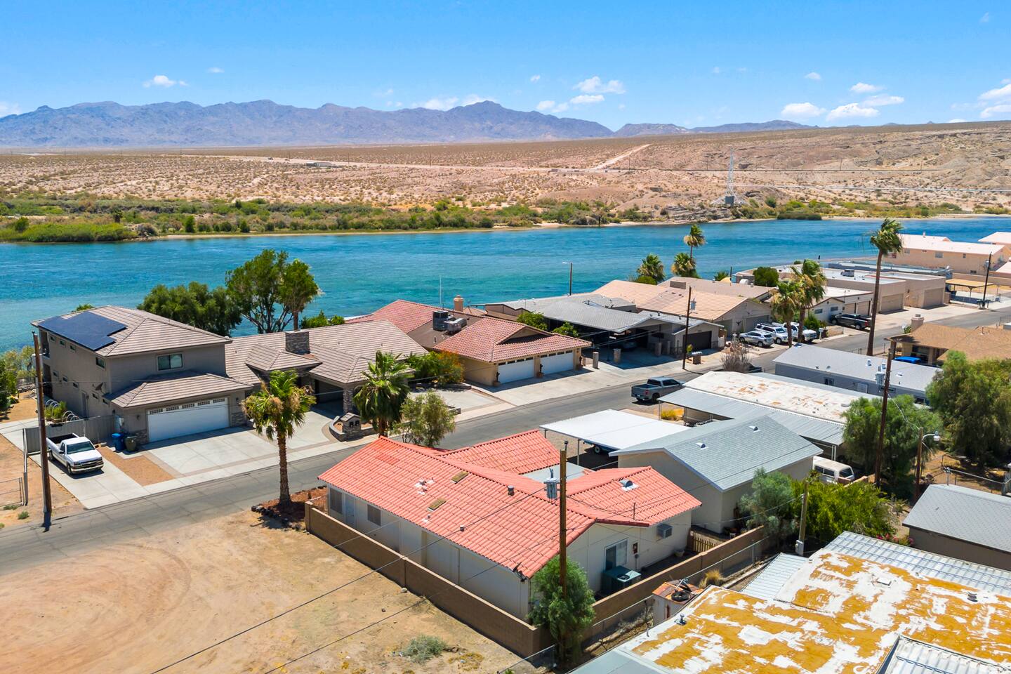 Walk to Boat Launch! | 3bd | Sleeps 6