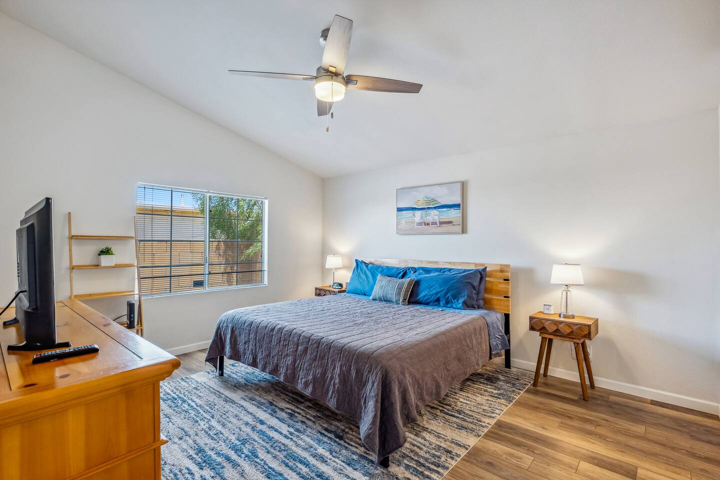 Walk to Boat Launch! | 3bd | Sleeps 6