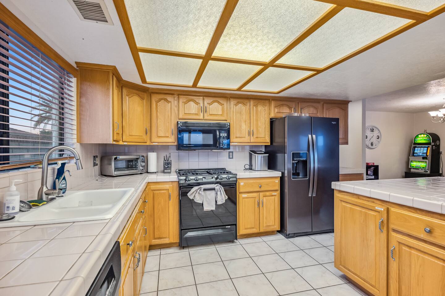 Waterfront | Private Launch | Dock | Sleeps 14