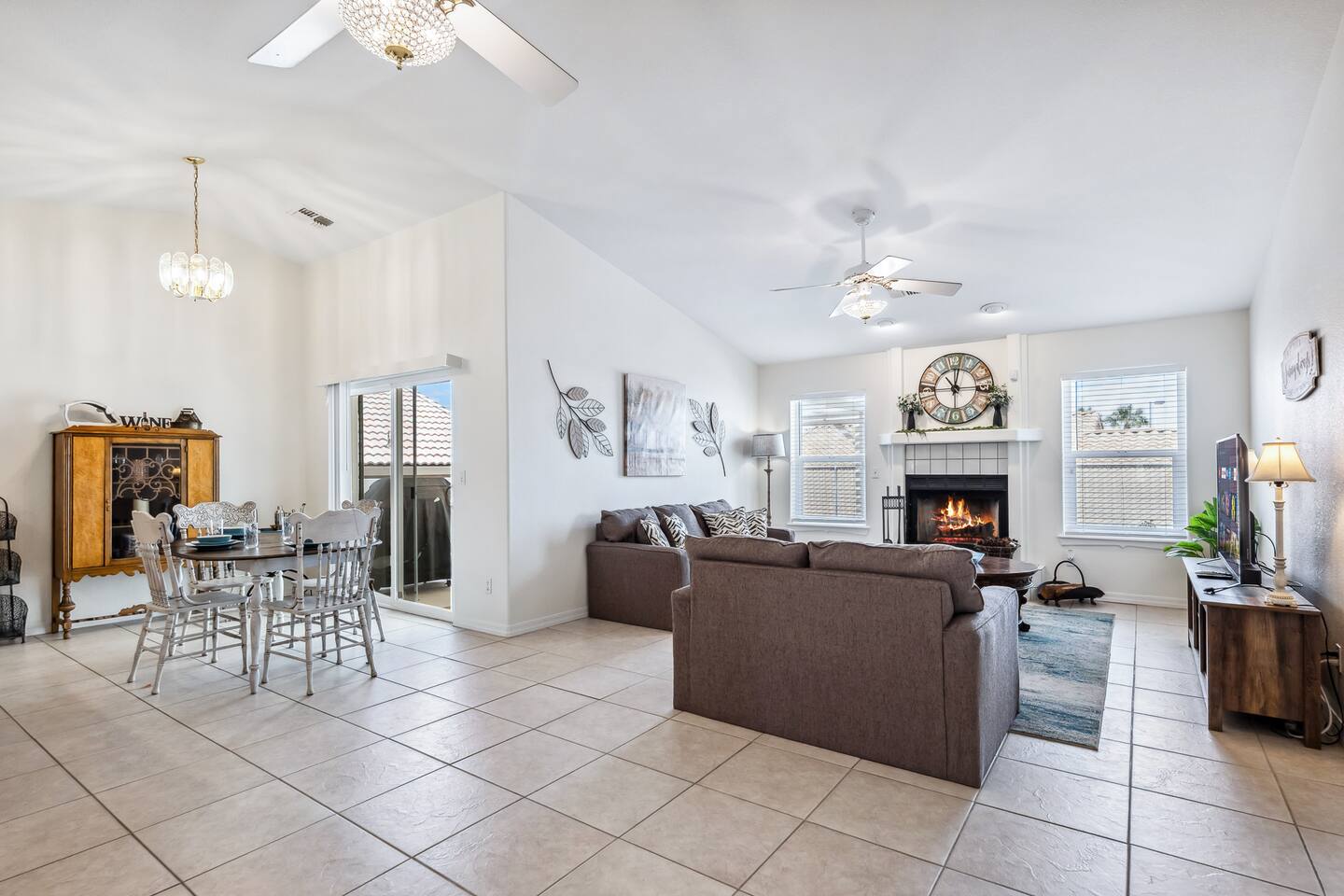 Central & Sprawling 3bd | Boat Parking | Sleeps 7