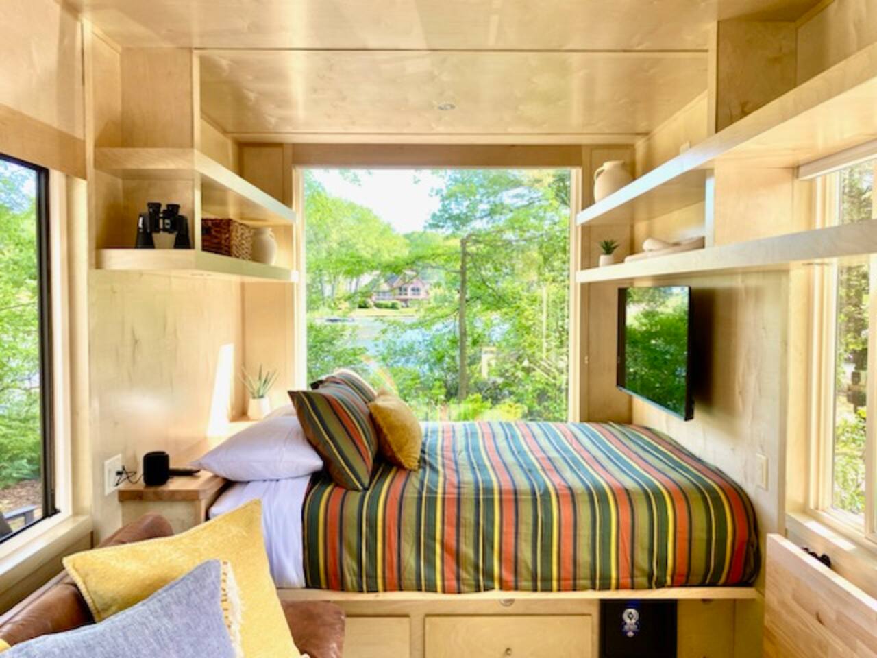 Water's Edge Tiny House Retreat — East Lyme — vacation rental