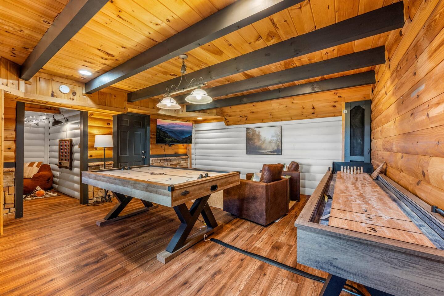 Views! 3x King Beds, Hot Tub, Pool, Fishing, Wi-Fi