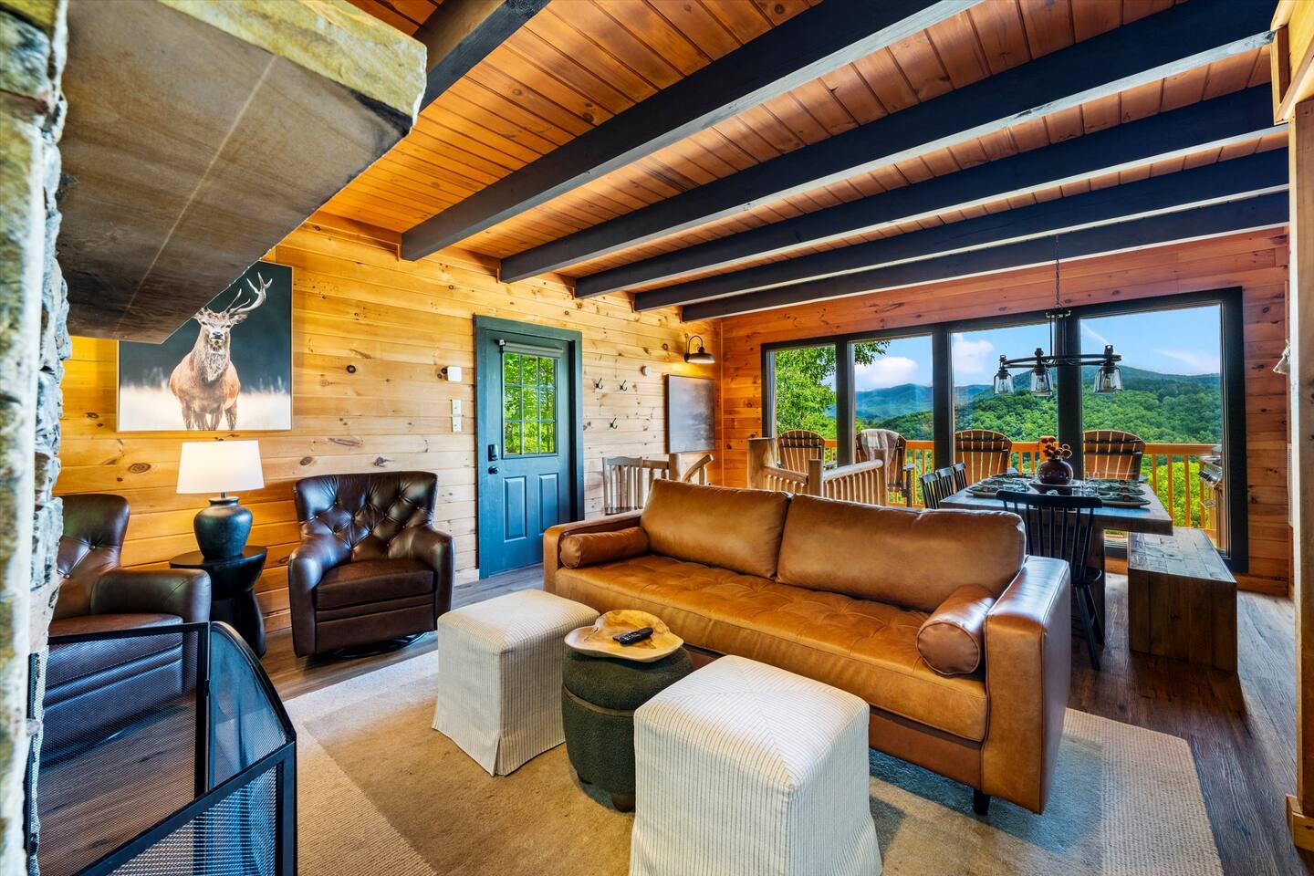 Views! 3x King Beds, Hot Tub, Pool, Fishing, Wi-Fi