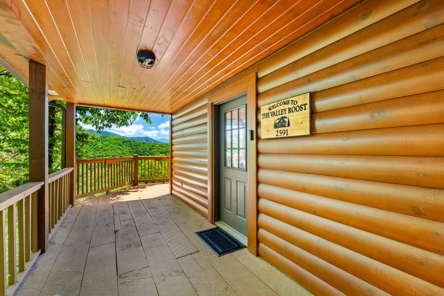 Views! 3x King Beds, Hot Tub, Pool, Fishing, Wi-Fi