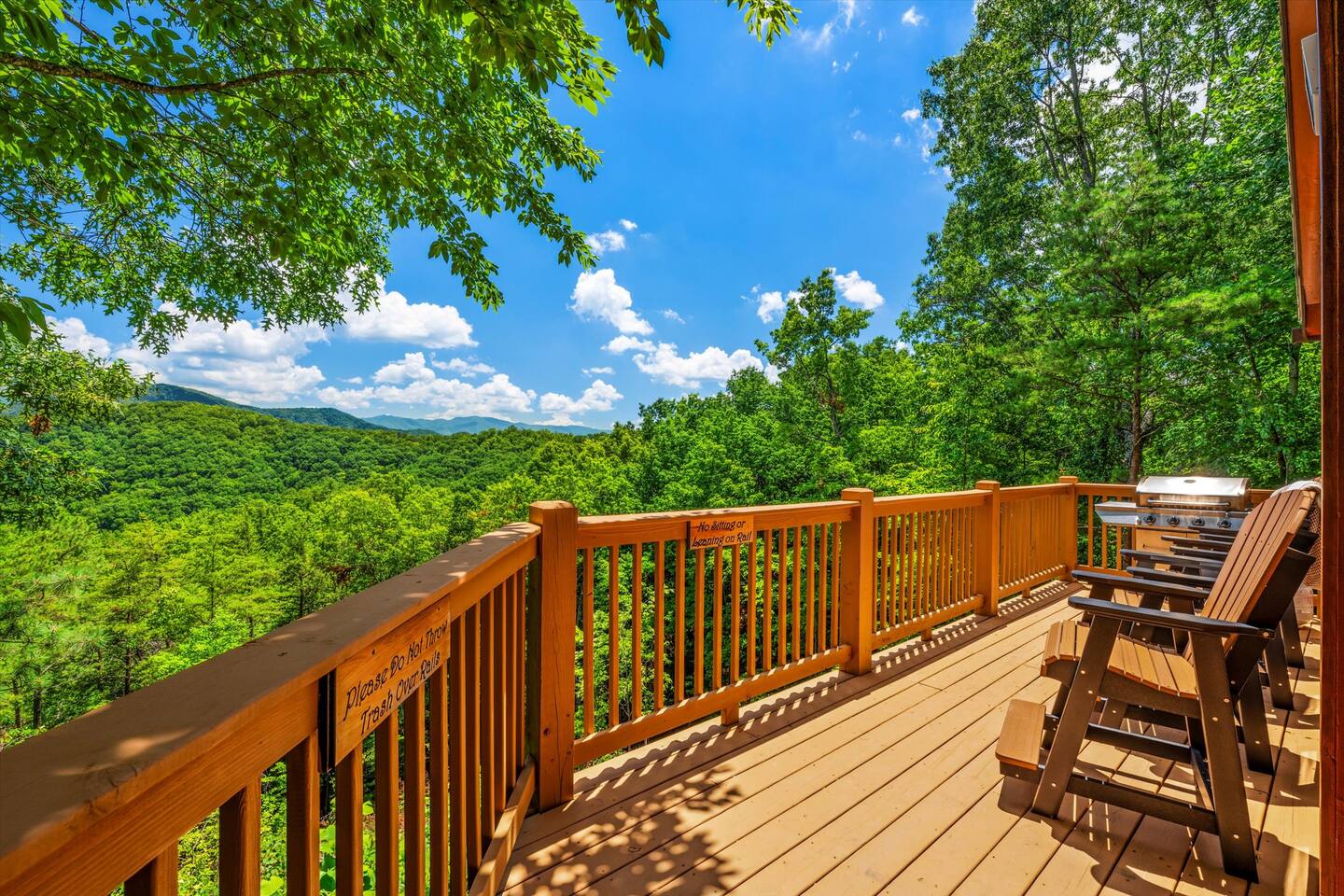 Views! 3x King Beds, Hot Tub, Pool, Fishing, Wi-Fi