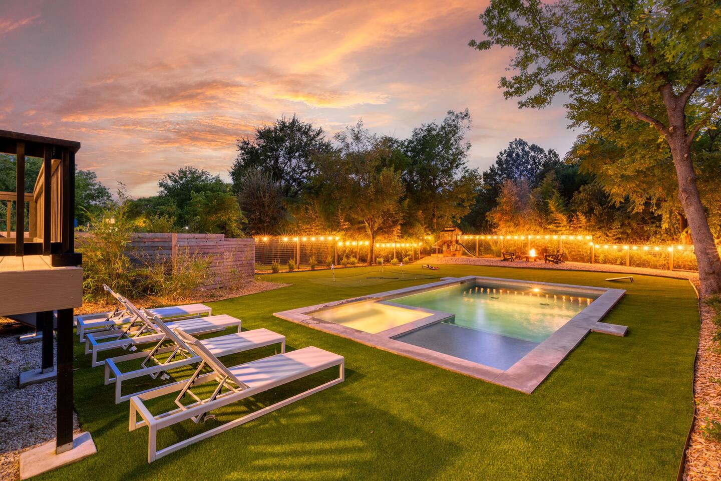 5BR Downtown Pool & Hot Tub Oasis