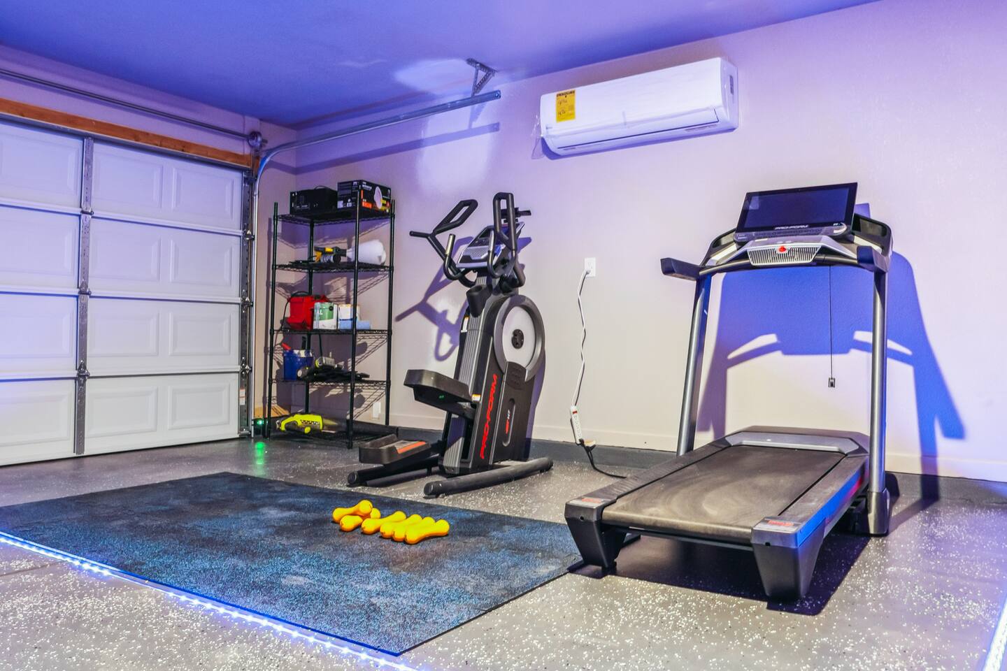 New Build 4bd | Theater | Views | Gym | Sleeps 10
