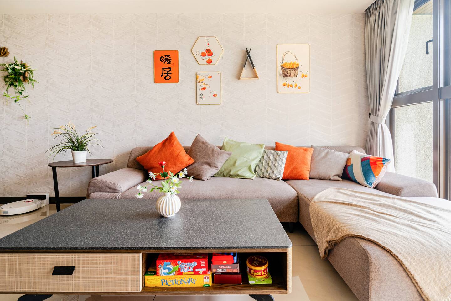 Family-friendly, River View, Steps to MRT, Pool - Apartment