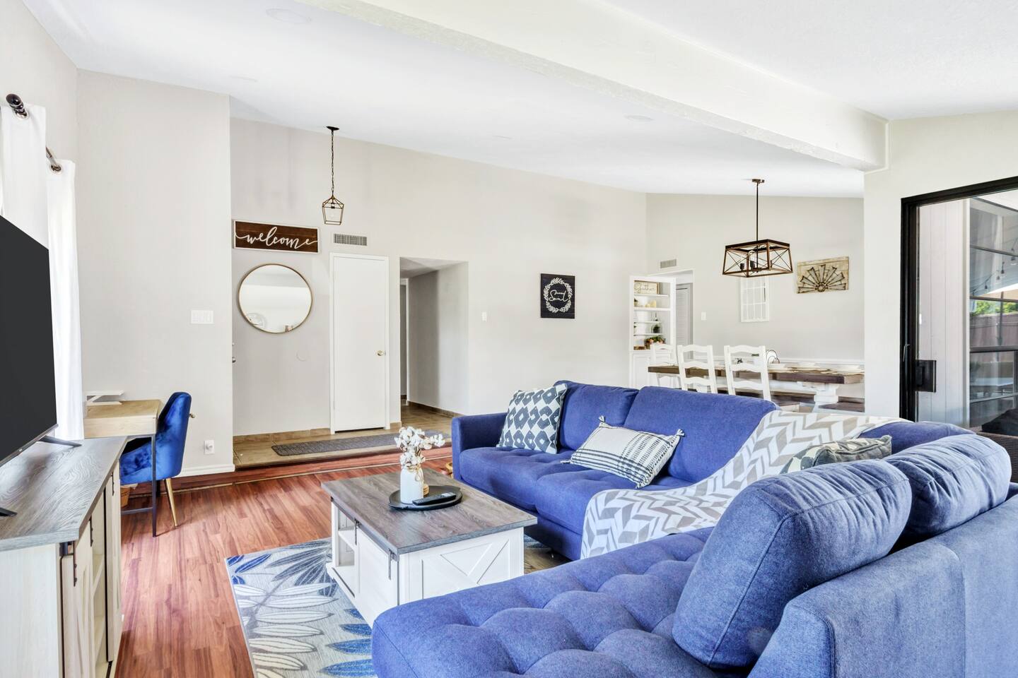 Near Universal Kids | Pool, Spa & Game Room