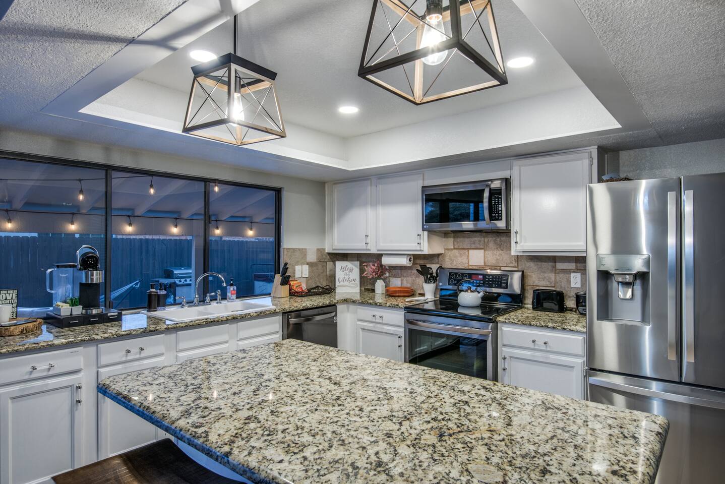 Near Universal Kids | Pool, Spa & Game Room
