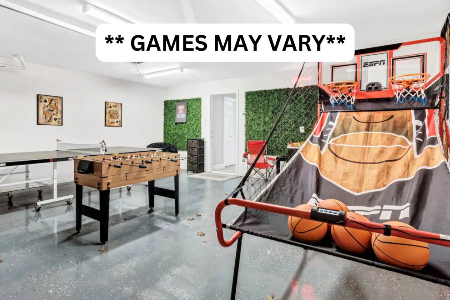 Jacuzzi Lakefront Home w/ Game room+play structure
