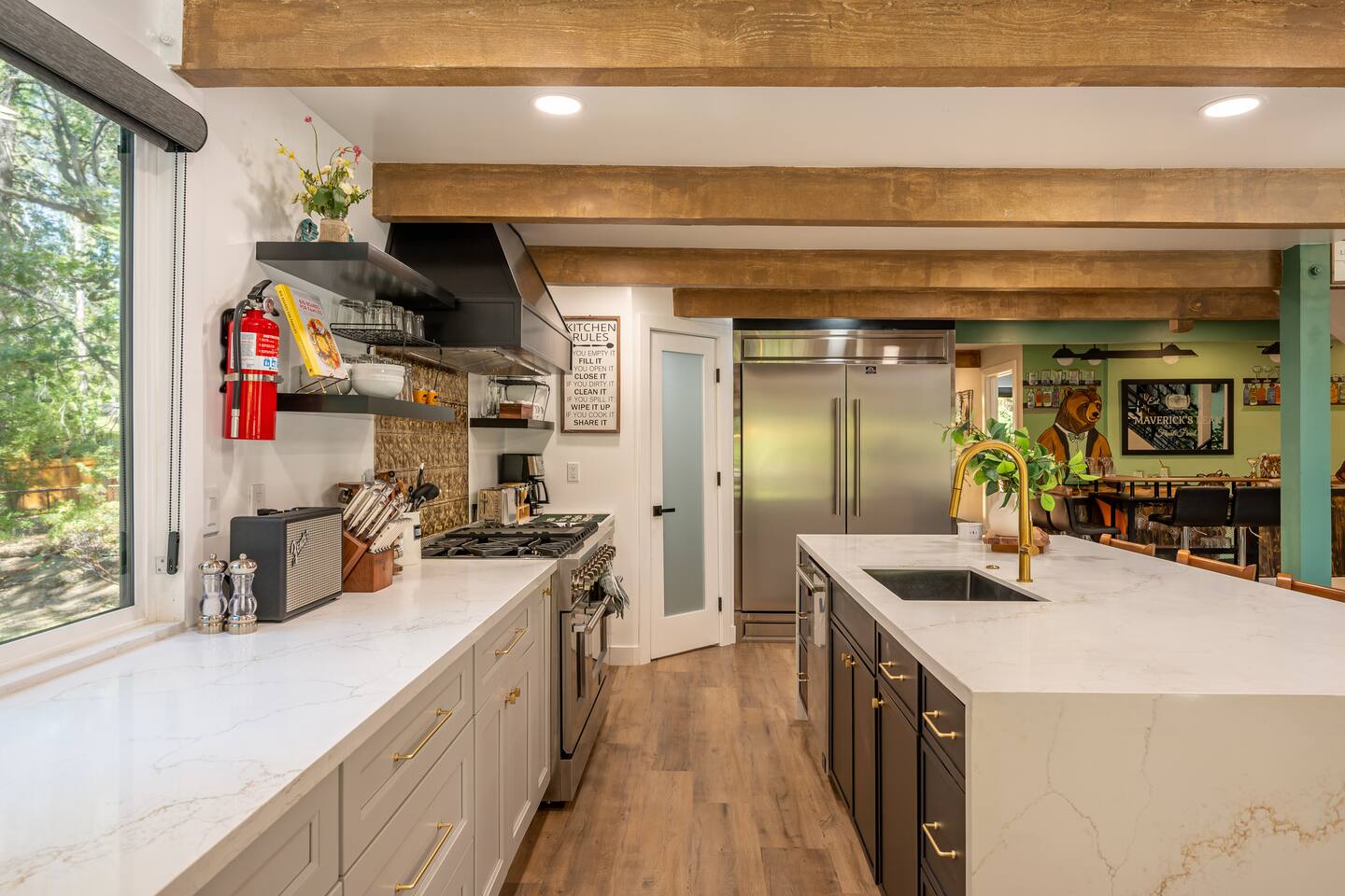 Maverick's Peak, Game Room, Spa, 5 Bed 5 Bath Pet!