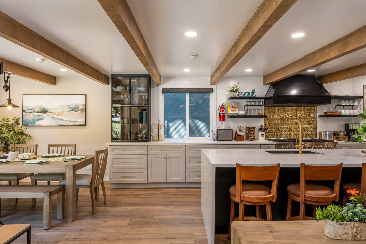 Maverick's Peak, Game Room, Spa, 5 Bed 5 Bath Pet!