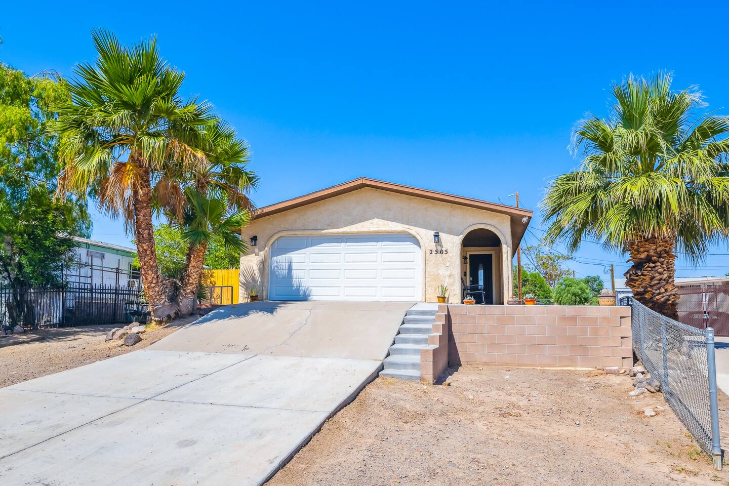 EV Charger! Walk To Rotary Park! | 3bd | Sleeps 8