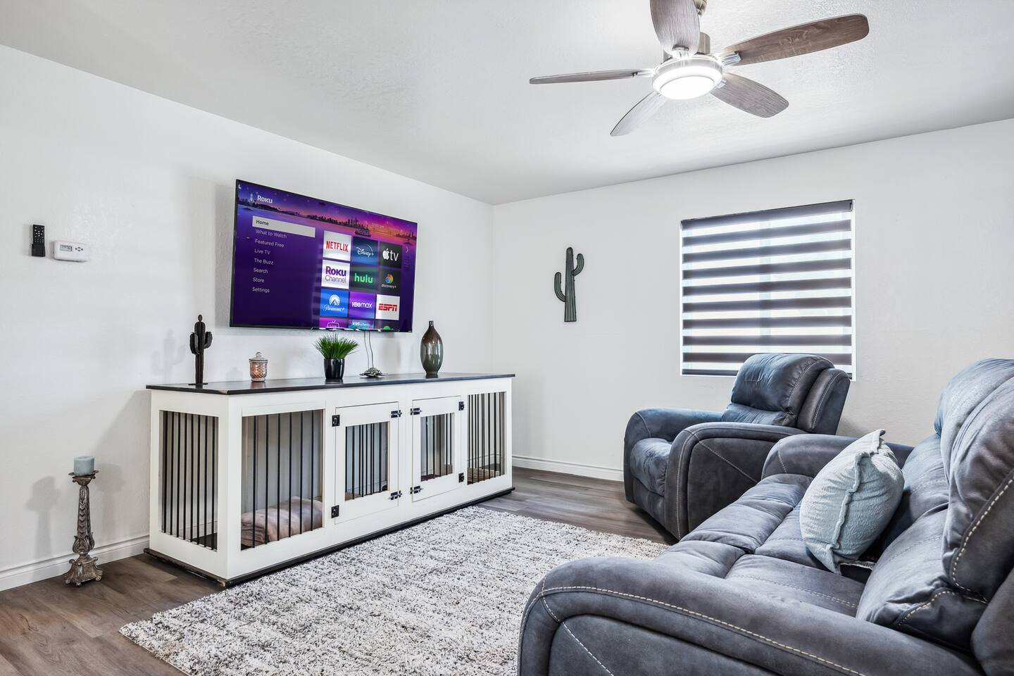 EV Charger! Walk To Rotary Park! | 3bd | Sleeps 8