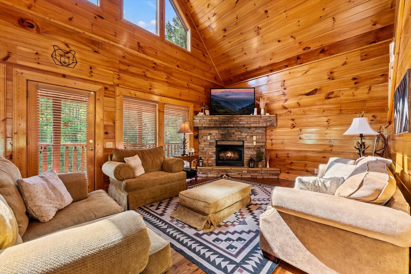 Secluded - Hot Tub, Wi-Fi, 3x Kings, Large Deck