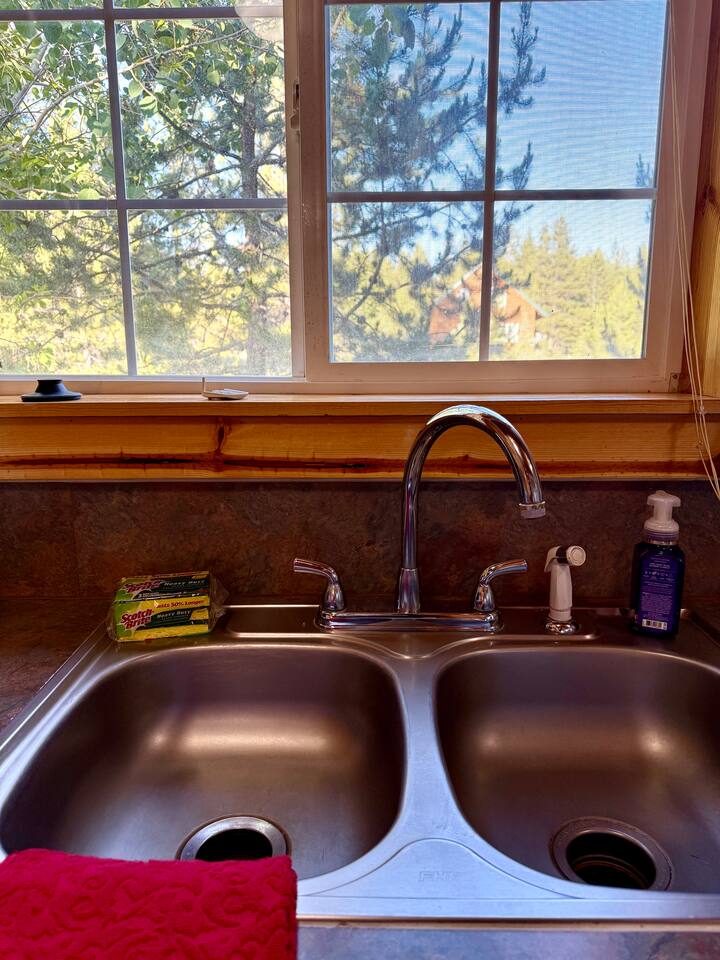 Yale Creek Hideaway