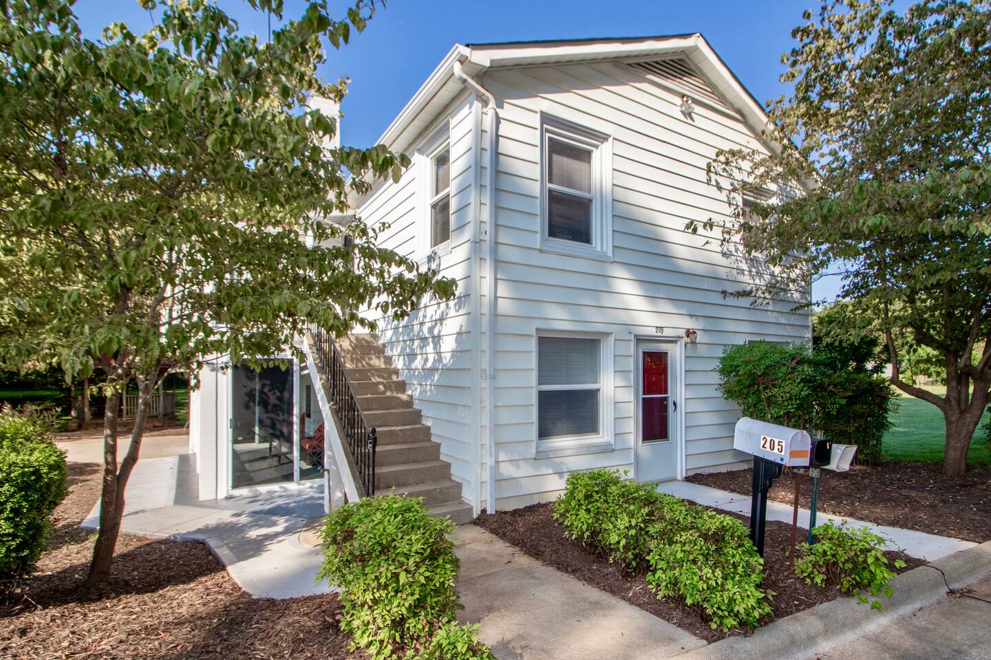 New! Near Daveste Vineyard, Zootastic w Gameroom! — Troutman — vacation rental