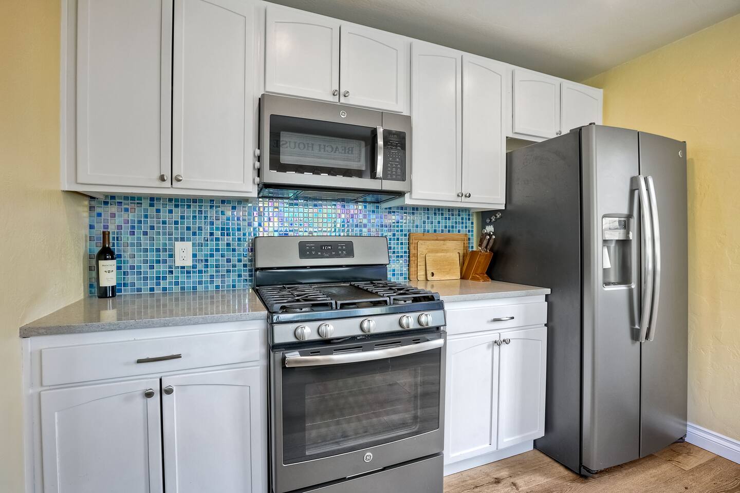 Mission Beach Professional Suite | Monthly Stays