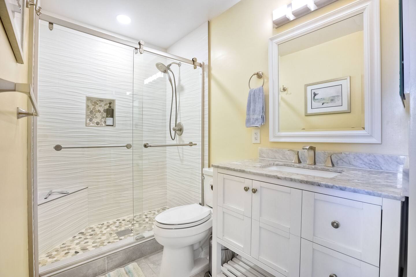 Mission Beach Professional Suite | Monthly Stays