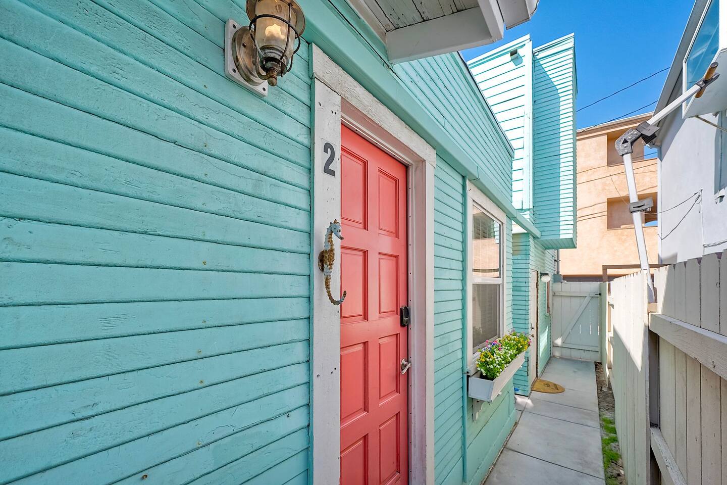 Cozy Cottage Studio steps to the sand!