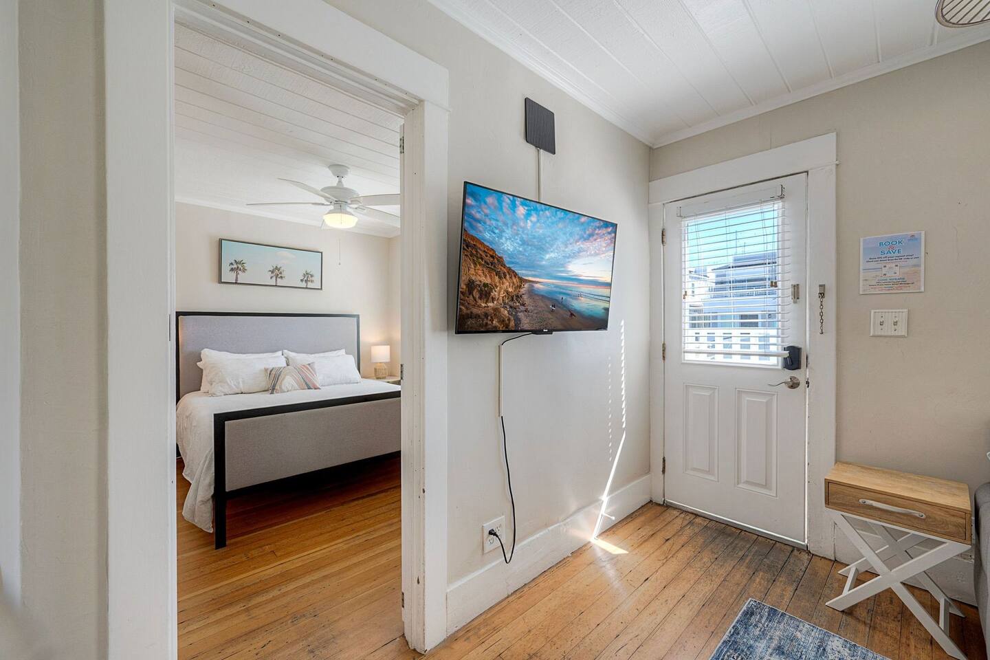 Steps to the Sand - Cozy 1 bedroom (2nd floor)
