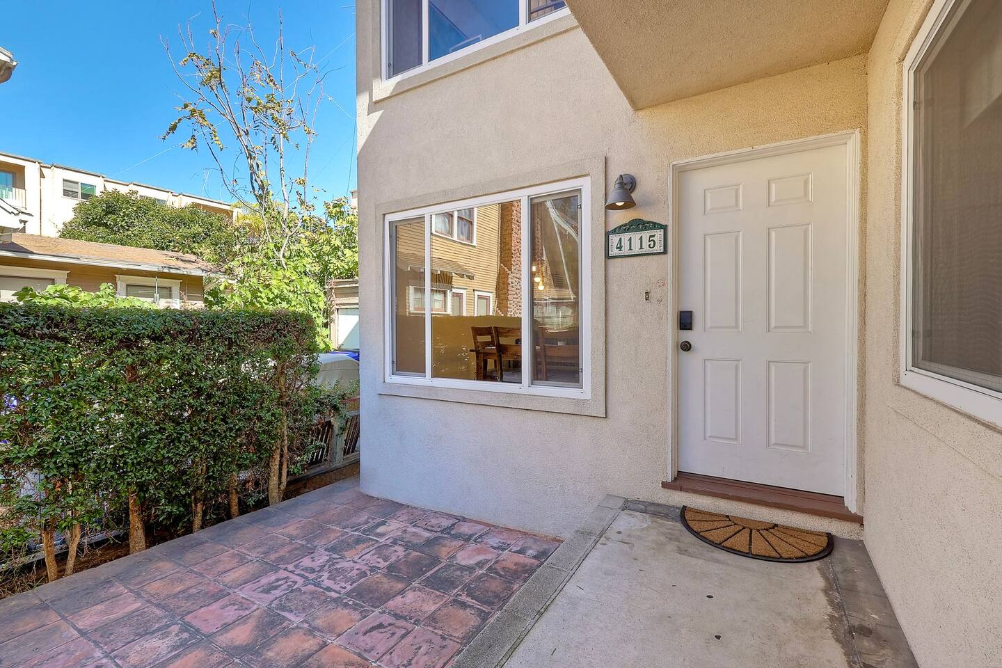 Walkable Hillcrest 2BR • Eat, Explore, Relax