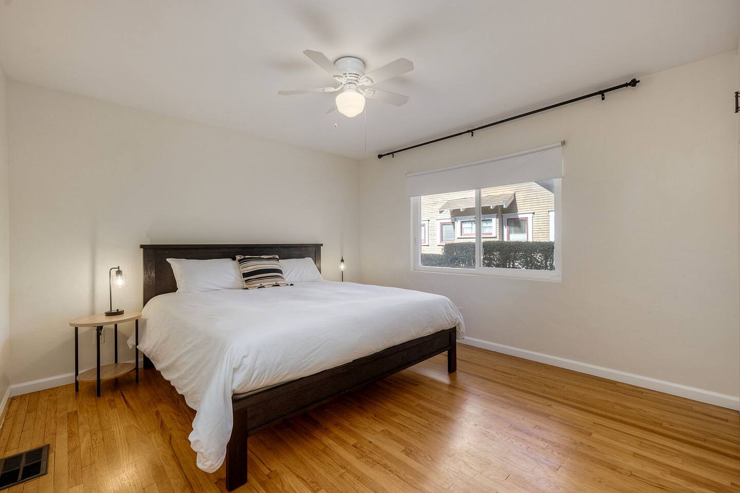 Walkable Hillcrest 2BR • Eat, Explore, Relax