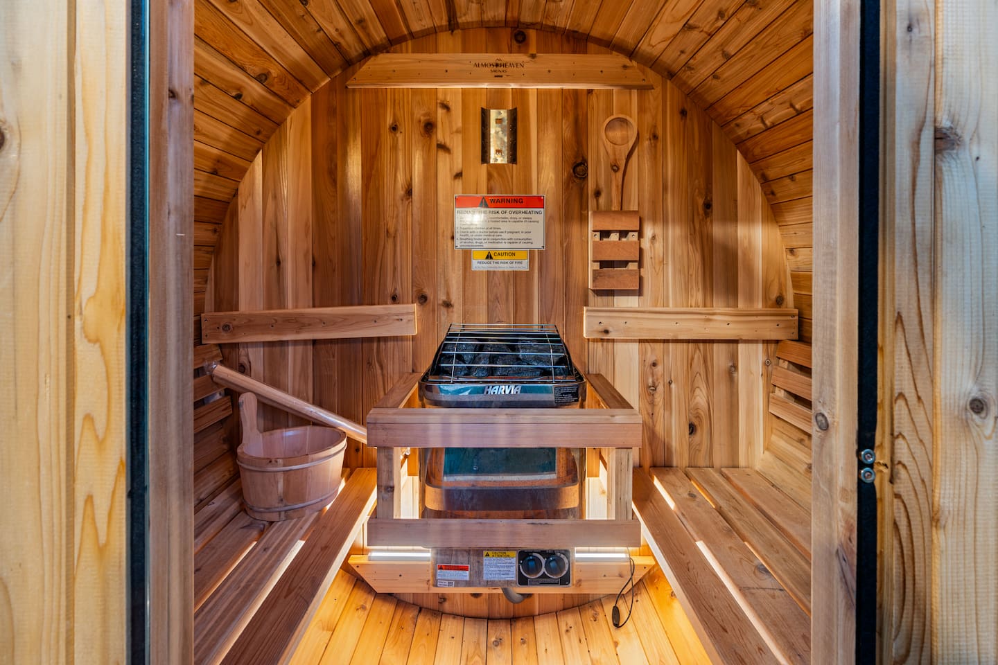 FIFA! Wellness Retreat|Sauna, Cold Plunge, Hot Tub