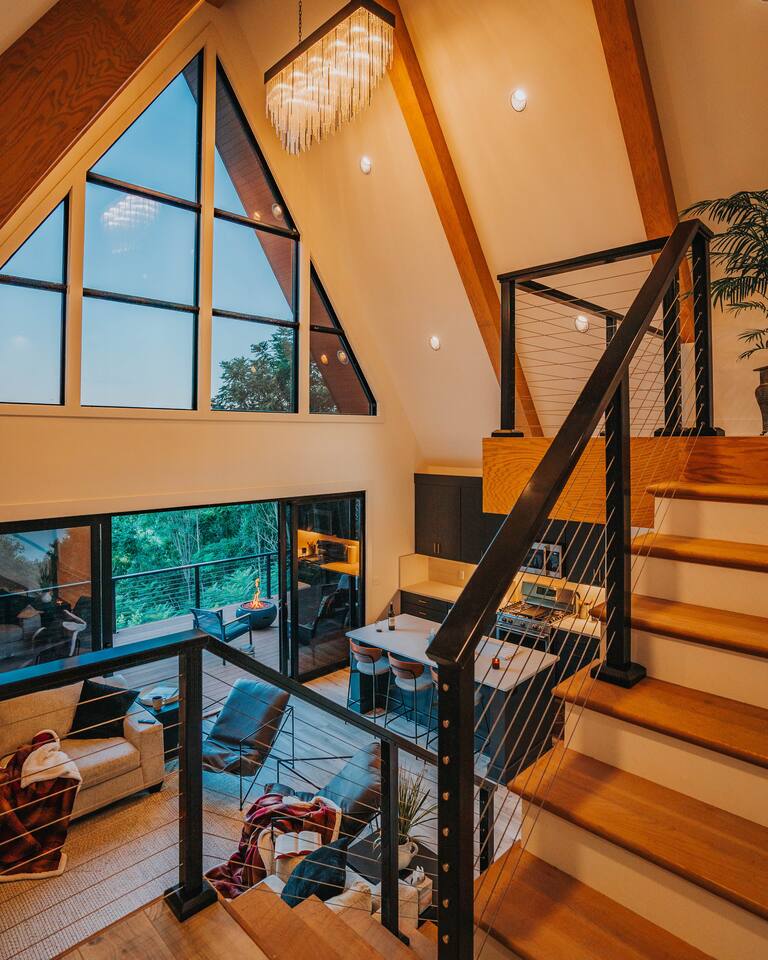 Center Hill Lake A-Frame w/ Lake View & Hot Tub