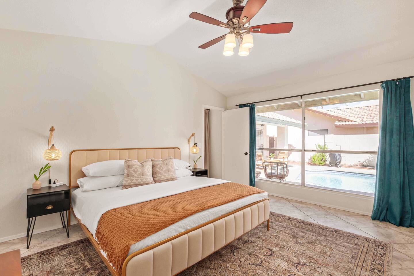 4BR - Heated Pool, Golf, EV and Games