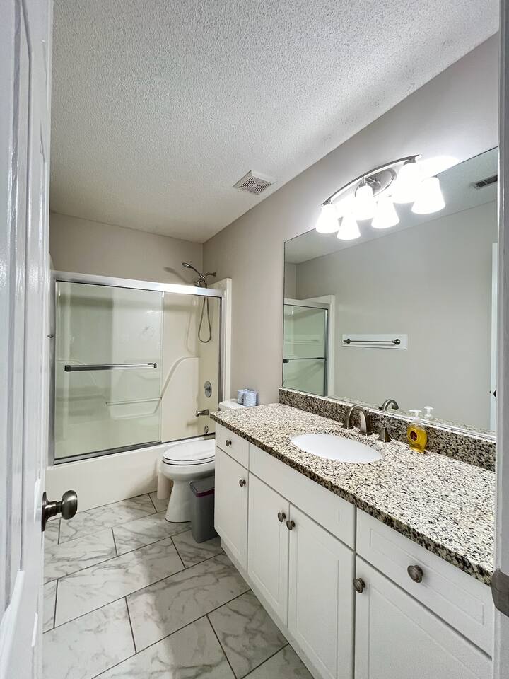 Updated 3BR Gem Near Dining & Golf!