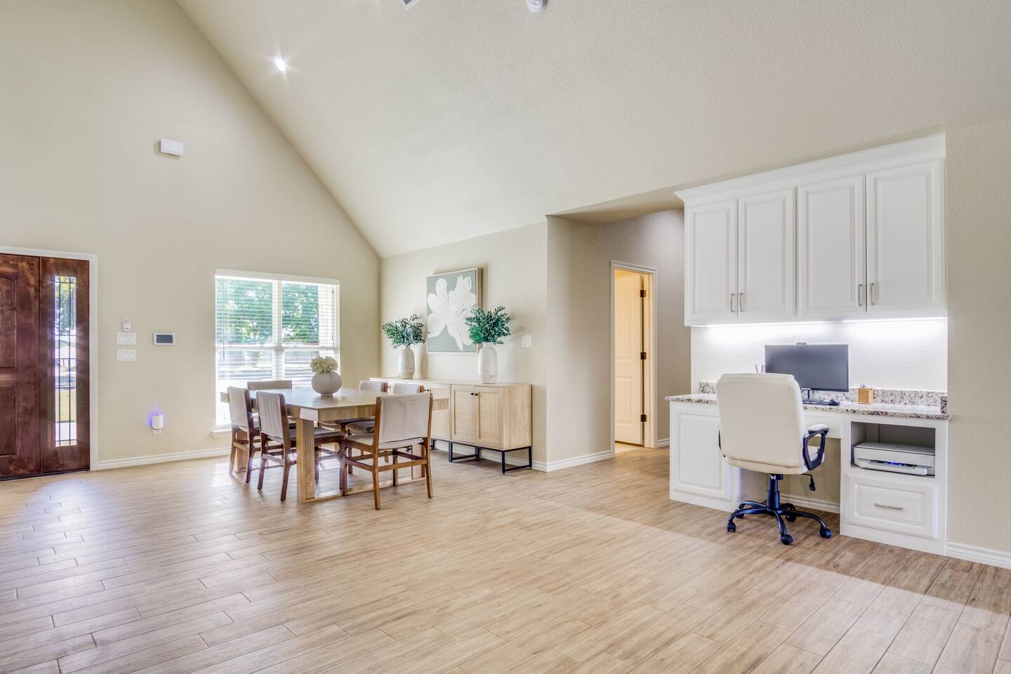 Granbury Lakehouse | Hot Tub, Fire Pit, Dock