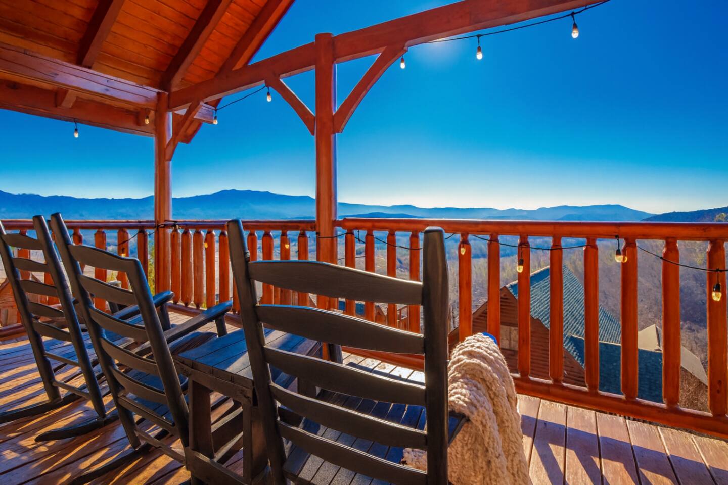 Oh Wow Views! Pool, Billiards, Hot tub, Foosball — Sevierville — vacation rental