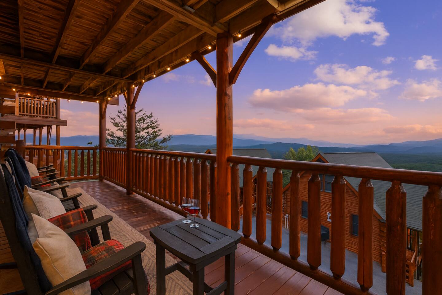 Oh Wow Views! Pool, Billiards, Hot tub, Foosball