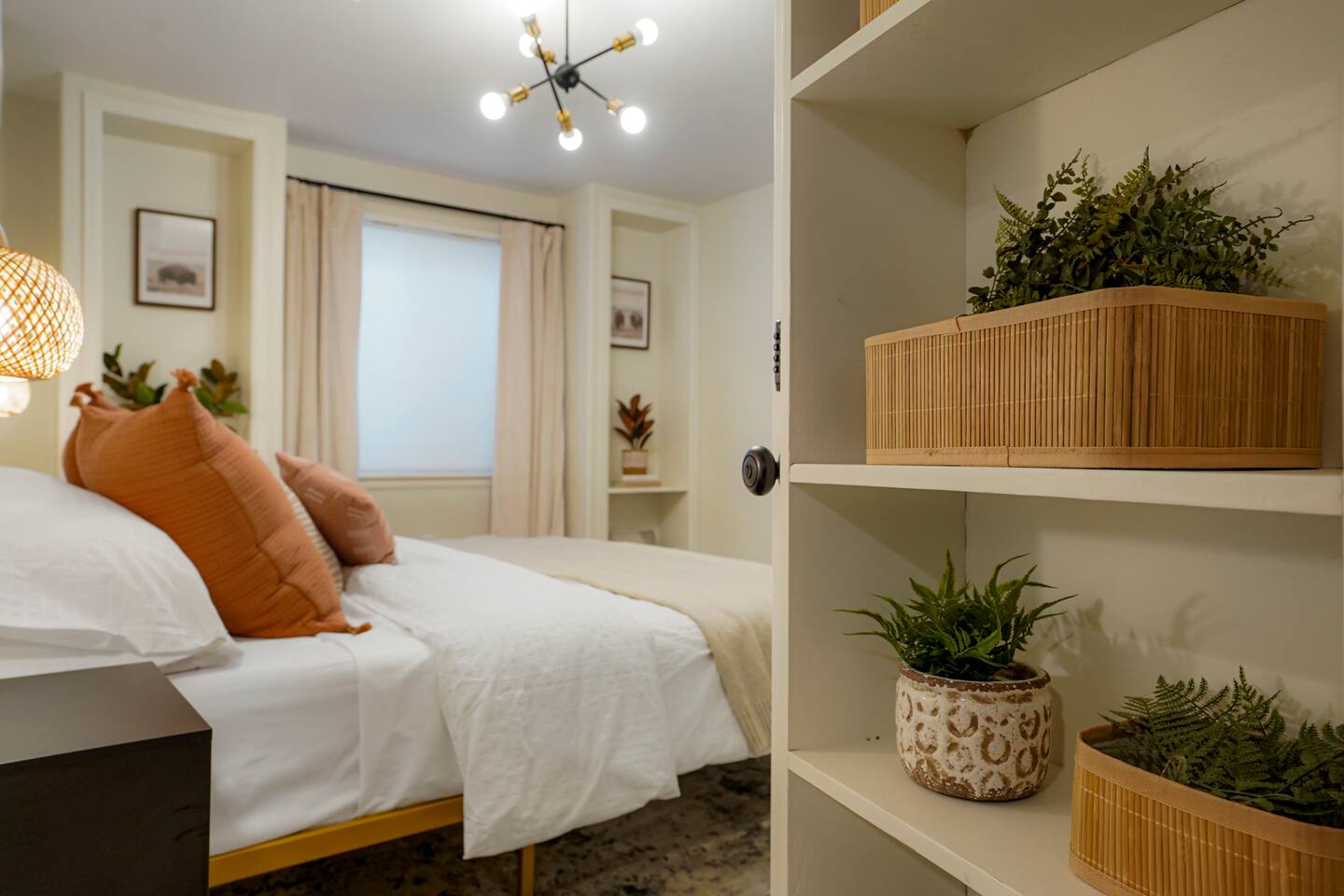 Private Guest Suite w/ Projector & Surround Sound!