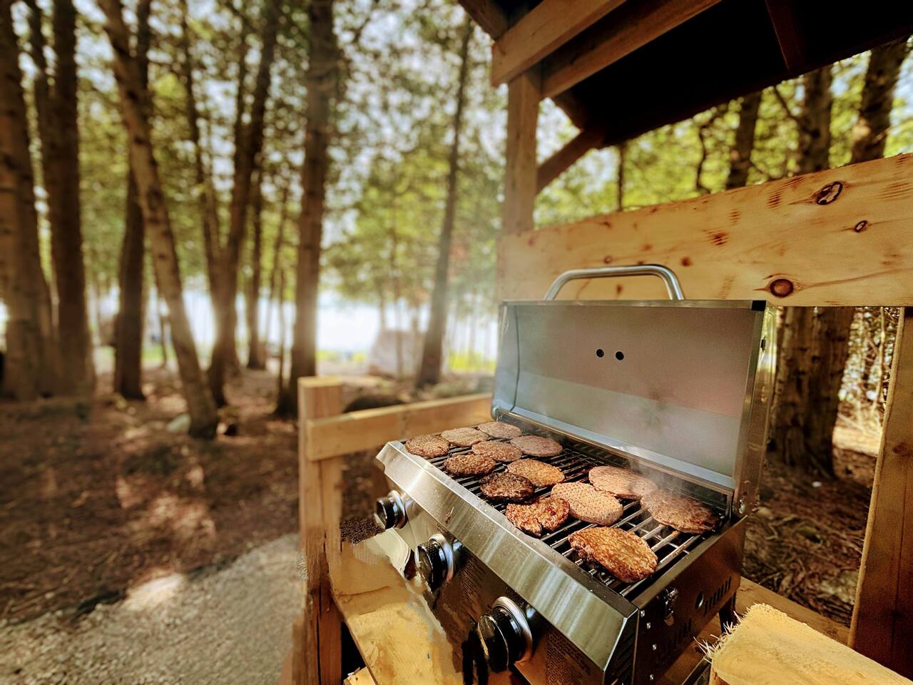 Yurt-Glamp Waterfront CedarGrove