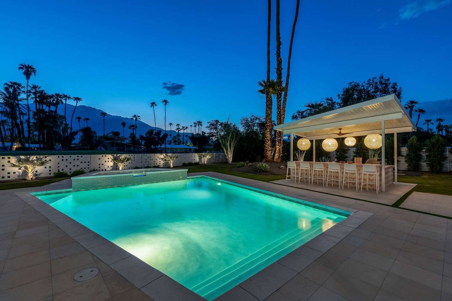 Record Views, Palm Springs Midcentury Compound