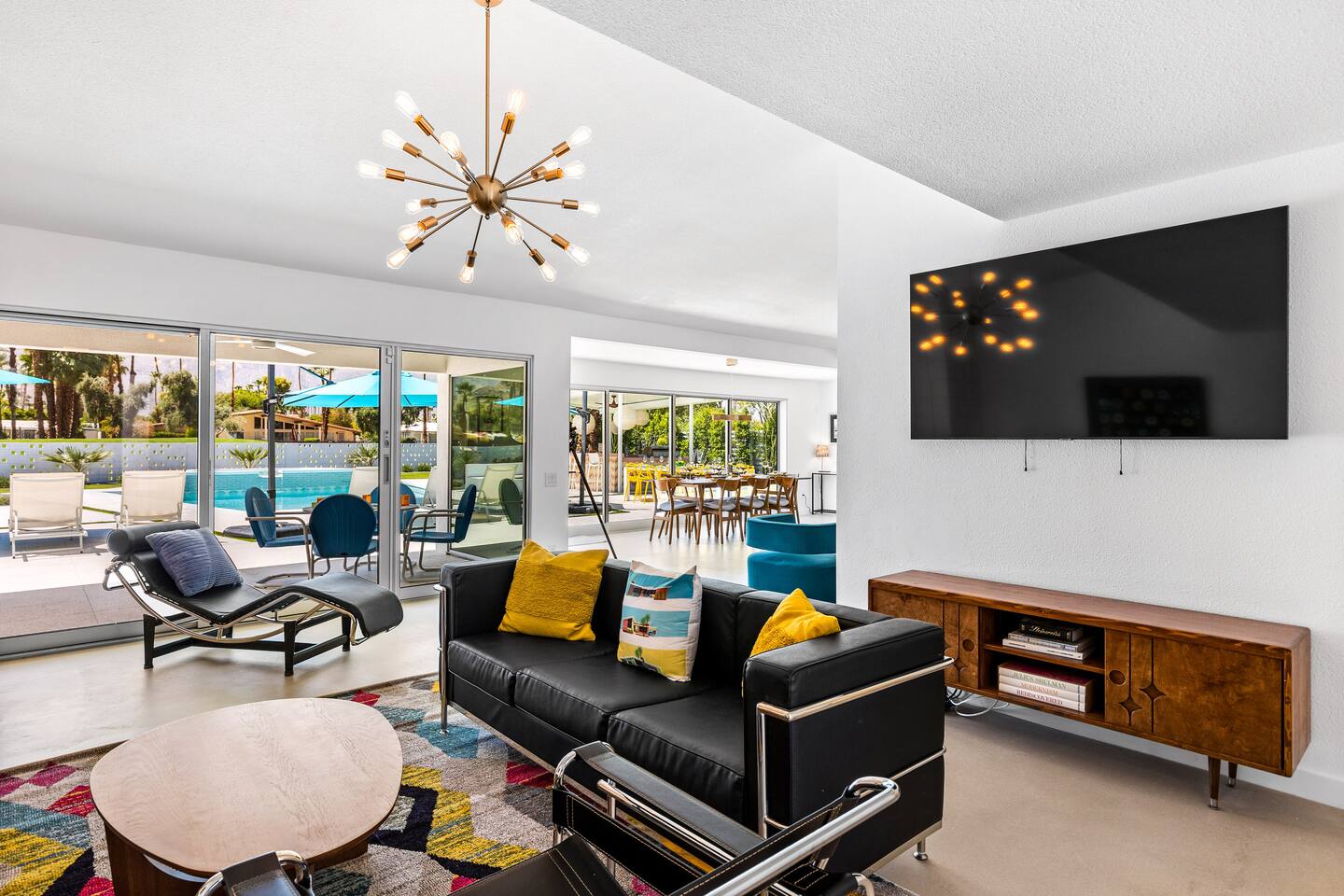 Record Views, Palm Springs Midcentury Compound