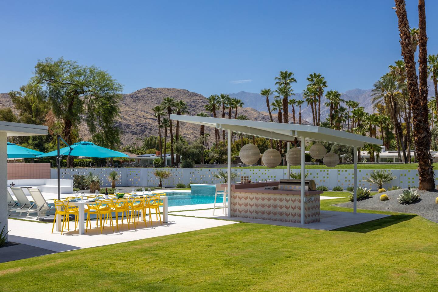 Record Views, Palm Springs Midcentury Compound