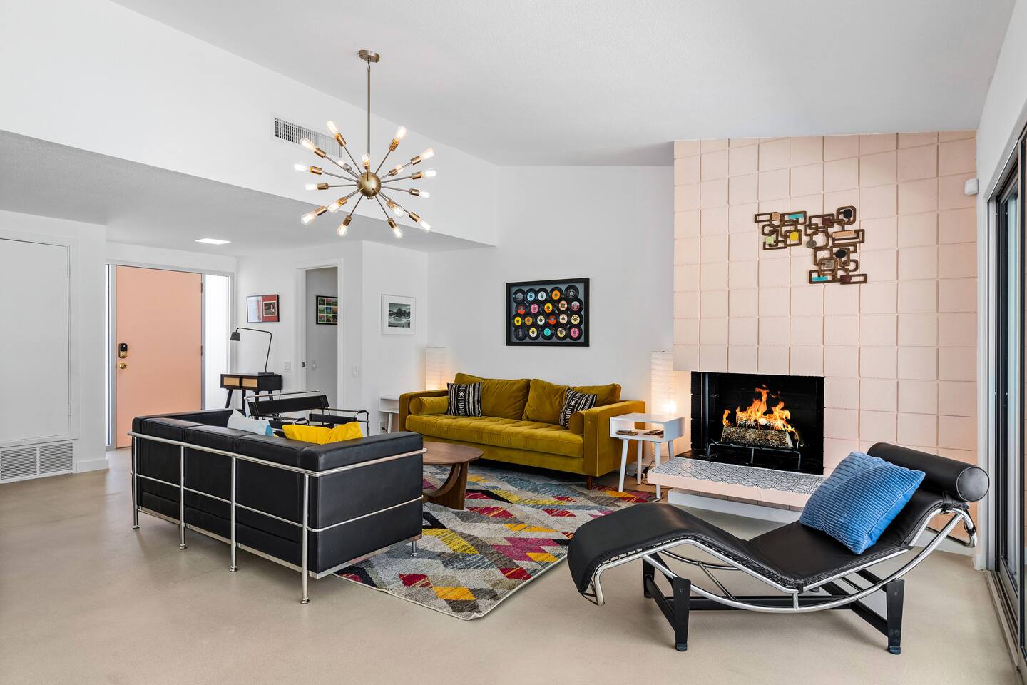 Record Views, Palm Springs Midcentury Compound
